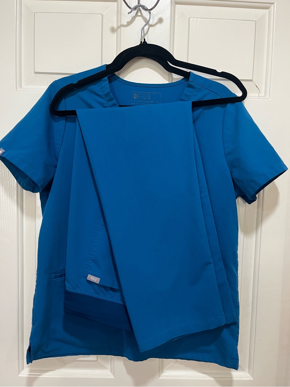 Figs Blue Alps Scrub Set in Medium